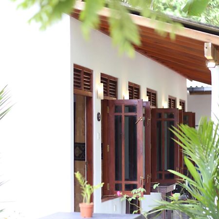 Bakery Family Guest House มิริสซา ภายนอก รูปภาพ