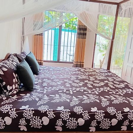 Bakery Family Guest House มิริสซา ภายนอก รูปภาพ