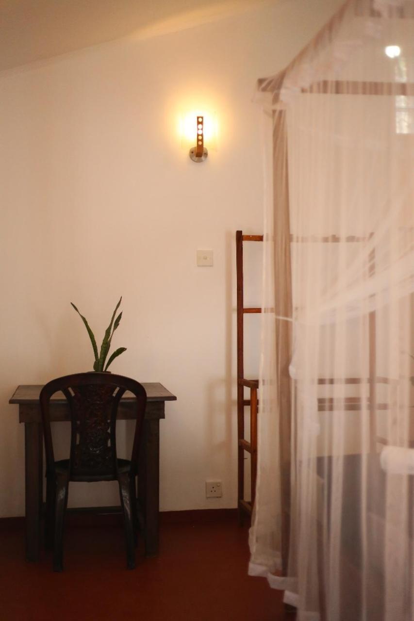 Bakery Family Guest House มิริสซา ภายนอก รูปภาพ