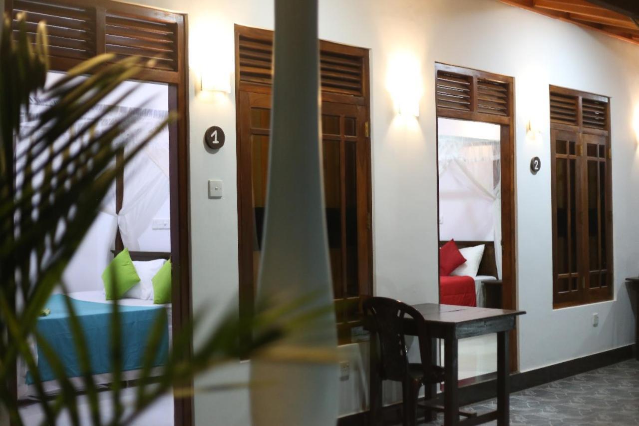 Bakery Family Guest House มิริสซา ภายนอก รูปภาพ