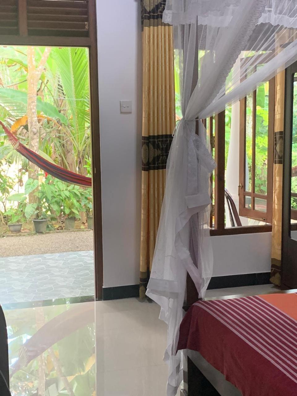 Bakery Family Guest House มิริสซา ภายนอก รูปภาพ