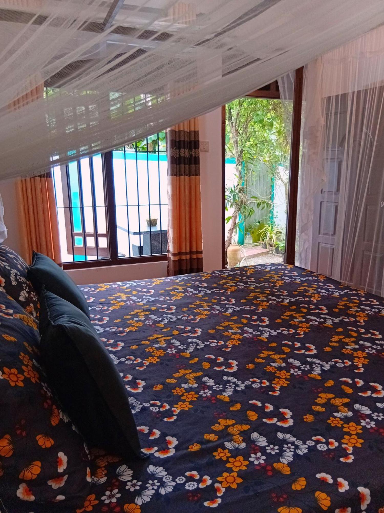 Bakery Family Guest House มิริสซา ภายนอก รูปภาพ